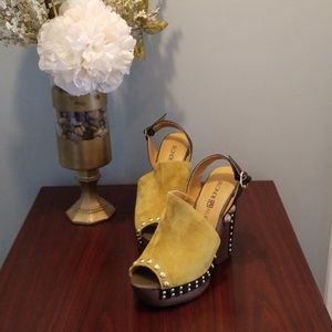 Blonde ambition platform